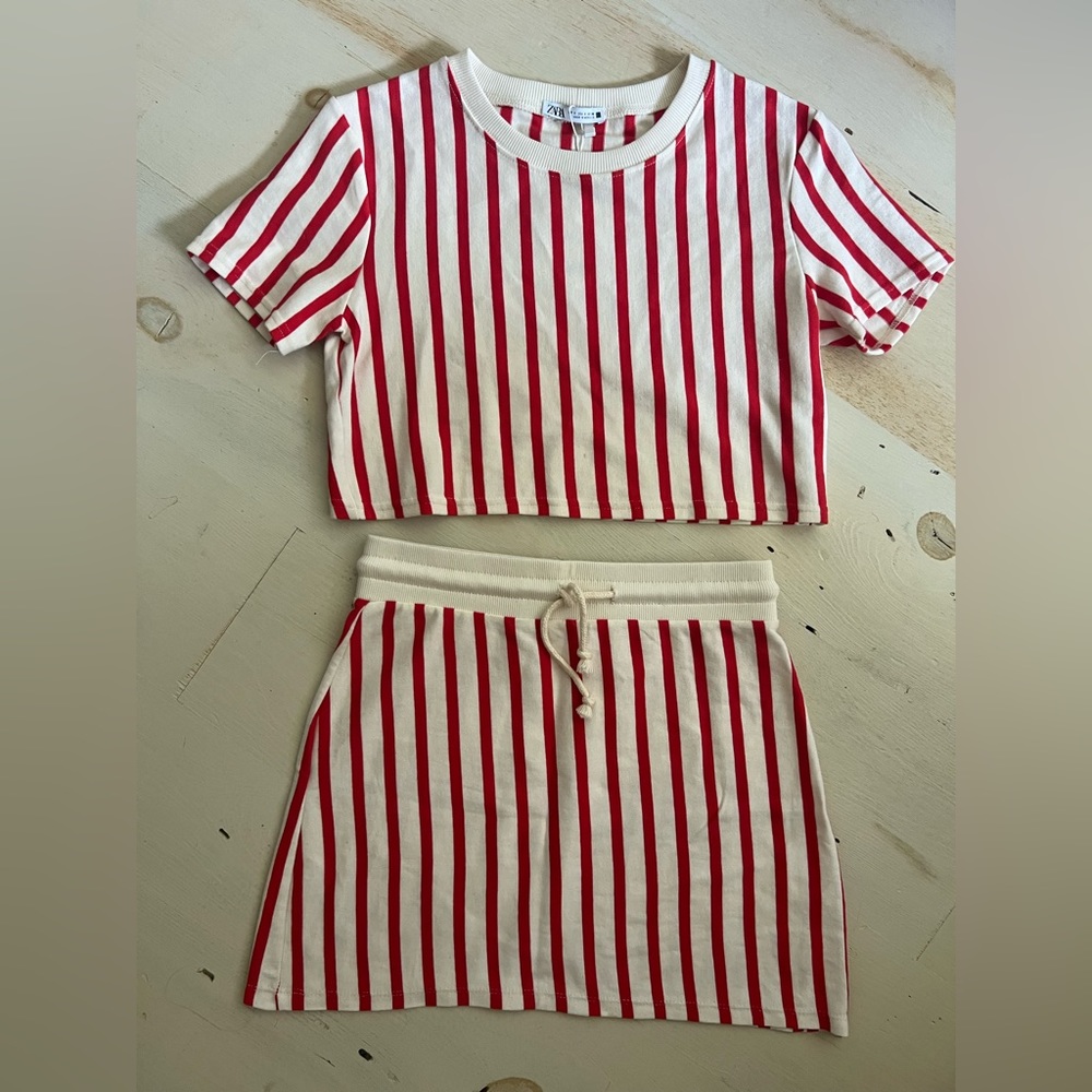 CUTE 2 piece Zara skirt and short set